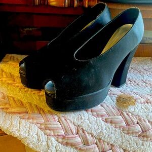 Platform Shoes 61/2 b or medium worn once